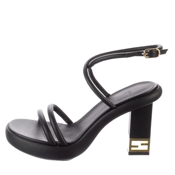 ❤️❤️ FENDI
Nappa Baguette Ankle Strap Platform Sandals❤️❤️ - Picture 2 of 6